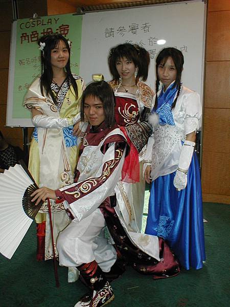 2002-4 061.jpg