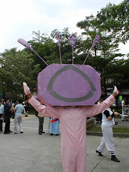 2002-4 014.jpg