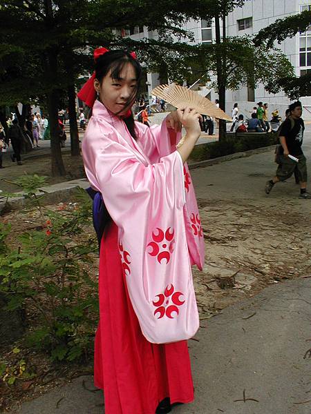 2002-4 026.jpg