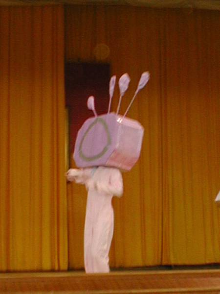 2002-4 033.jpg