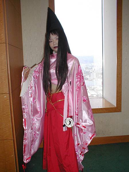 2002-4 041.jpg