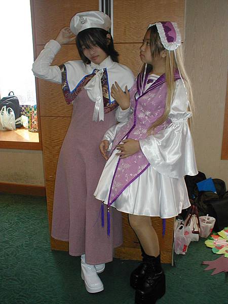 2002-4 049.jpg