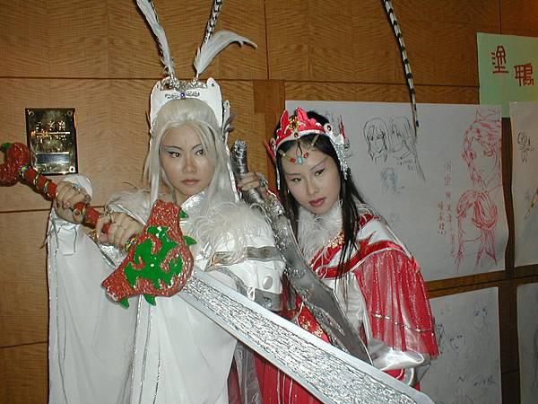 2002-4 054.jpg