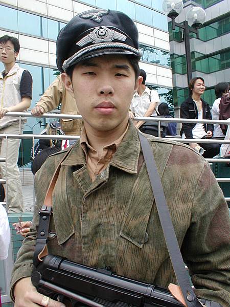 2002-5 021.jpg