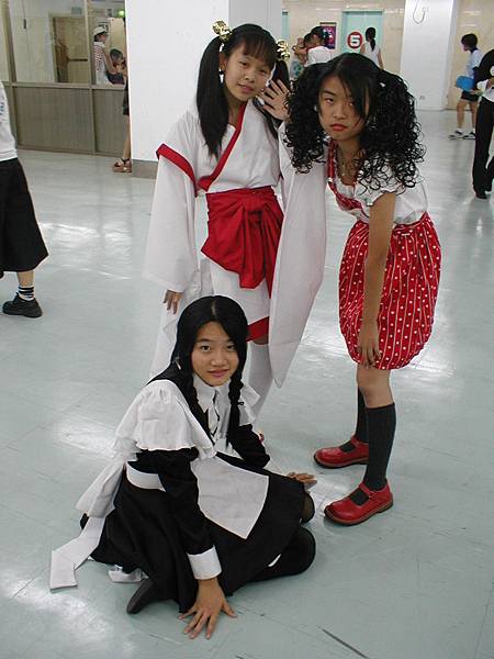 2002-57 008.jpg