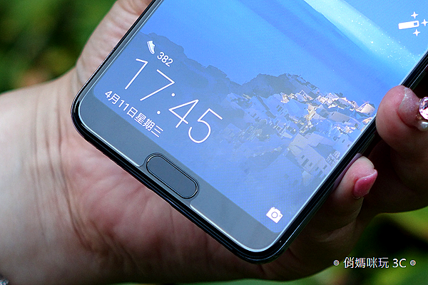 HUAWEI P20 Pro 開箱 (俏媽咪玩 3C) (8).png