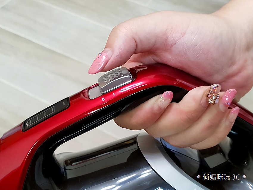 TiDdi 無線手持吸塵器 S116 開箱 (俏媽咪玩 3C) (8).png TiDdi 無線手持吸塵器 S116 開箱 (俏媽咪玩 3C) (8).png