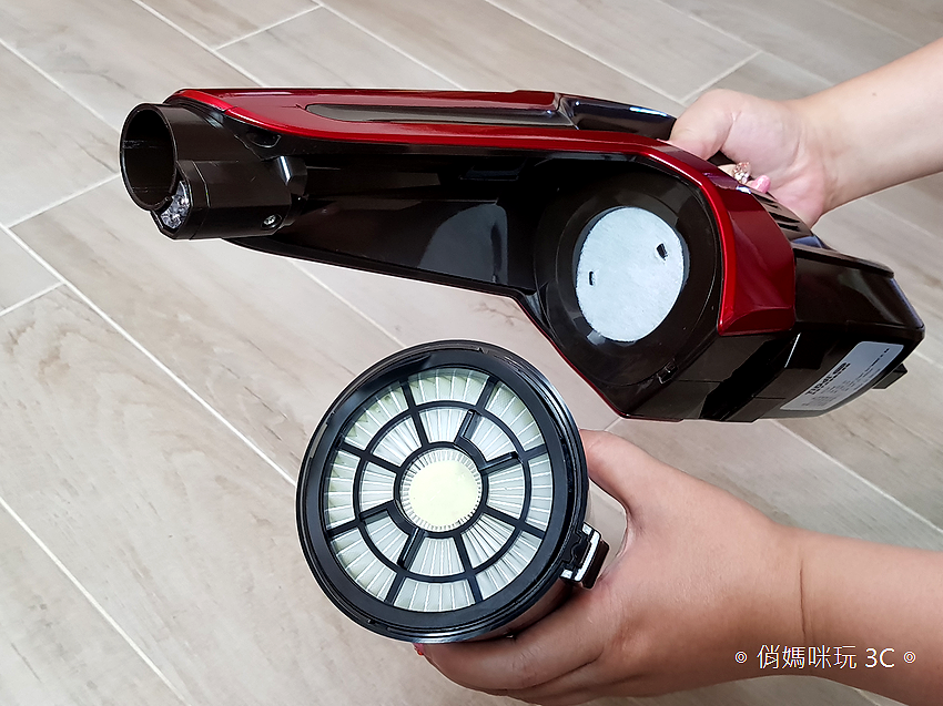 TiDdi 無線手持吸塵器 S116 開箱 (俏媽咪玩 3C) (9).png TiDdi 無線手持吸塵器 S116 開箱 (俏媽咪玩 3C) (9).png