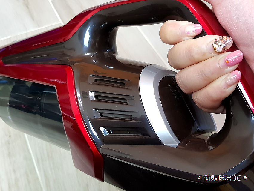 TiDdi 無線手持吸塵器 S116 開箱 (俏媽咪玩 3C) (14).png TiDdi 無線手持吸塵器 S116 開箱 (俏媽咪玩 3C) (14).png