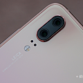 HUAWEP P20 櫻粉金 (俏媽咪玩 3C) 開箱 (17).png