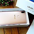 vivo V9 YouTu 開箱 (俏媽咪玩 3C) (8).png