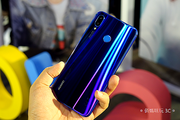 HUAWEI nova 3、nova 3i (俏媽咪玩3C) 開箱 (21).png