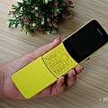 NOKIA 8110 4G 版開箱(俏媽咪玩3C) (6).png