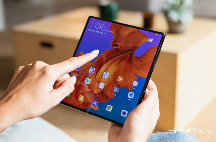 【HUAWEI 新聞照片】HUAWEI Mate X_02.png
