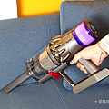 戴森 Dyson V11 Absolute+ 無線吸塵器開箱 (俏媽咪玩 3C) (36).png