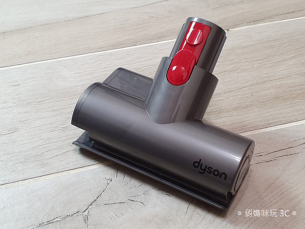 戴森 Dyson V11 Absolute+ 無線吸塵器開箱 (俏媽咪玩 3C) (16).png