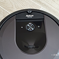 iRobot Roomba i7+ 掃地機器人開箱 (俏媽咪玩 3C) (5).png