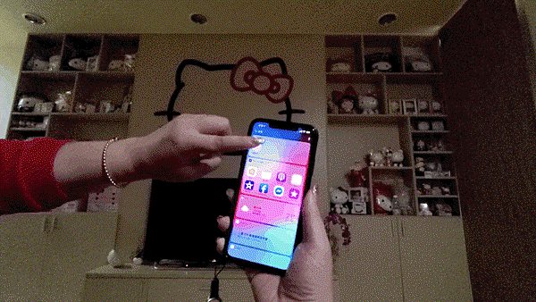 飛利浦 Hue 智慧燈泡、Hue Go 以及 Hue 燈帶開箱 (俏媽咪玩 3C) (95).gif