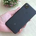 Google Pixel 4a 開箱(俏媽咪玩3C) (7).png