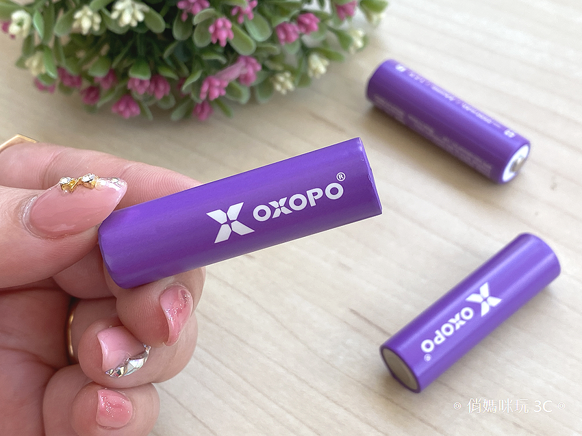 OXOPO 超高容量低自放 XN 系列鎳氫充電電池三號四號開箱 (俏媽咪玩3C) (4).png