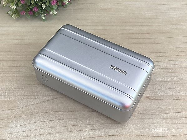 Zendure SuperTank Pro 行動電源開箱 (俏媽咪玩3C) (19).png