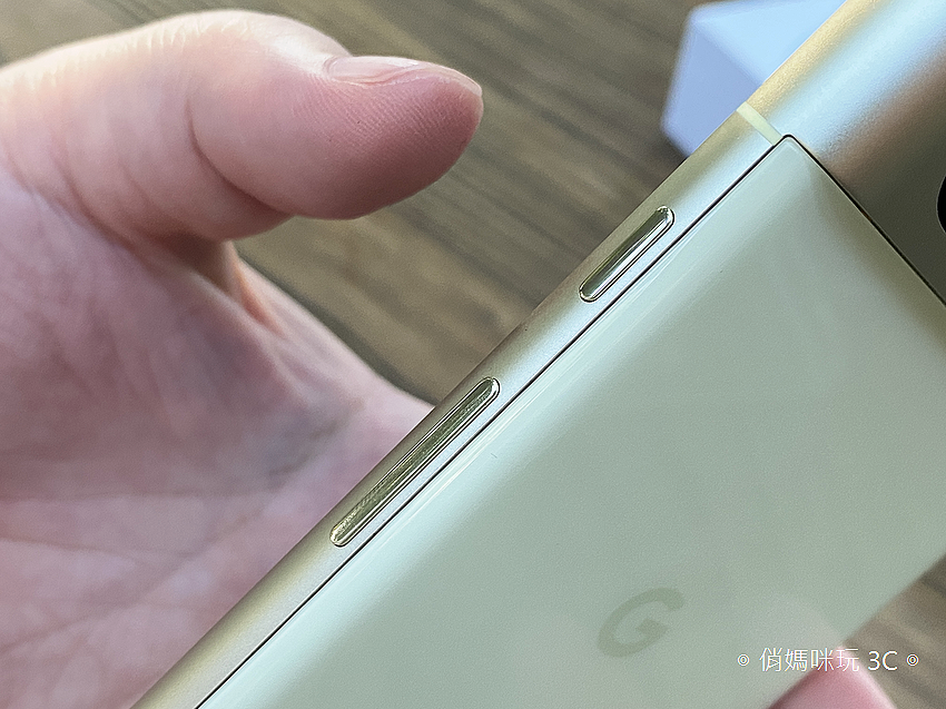 Google Pixel 7 開箱 (俏媽咪玩 3C) (14).png