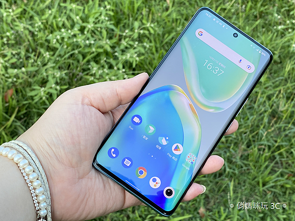 vivo V25 Pro 開箱 (俏媽咪玩 3C) (3).png