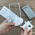 vivo V25 Pro 開箱 (俏媽咪玩 3C) (15).png