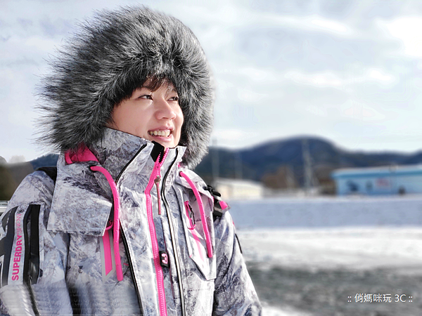 SHARP AQUOS R9 次世代旗艦開箱分享 (俏媽咪玩 3C) (12).png