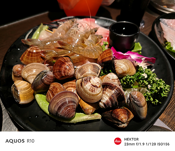 SHARP 夏普 AQUOS R10 智慧型手機開箱-相機拍照分享心得 (俏媽咪玩3C) (90).png