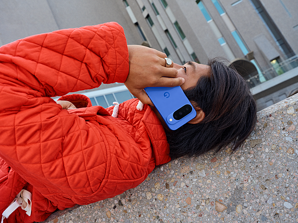 02. Google Pixel 10 靛藍色.png