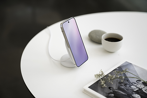 09. Pixelsnap 充電座.png