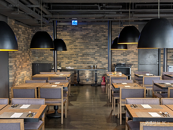 Google Pixel 10 Pro 智慧型手機開箱-相機拍照分享心得 (俏媽咪玩3C) (110).png