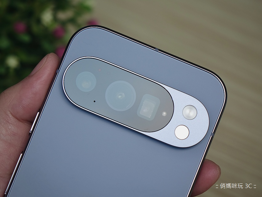 Google Pixel 10 Pro 智慧型手機開箱評測心得分享(俏媽咪玩3C) (9).png