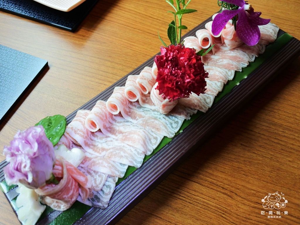 DSC_8242-15.JPG DSC_8242-15.JPG