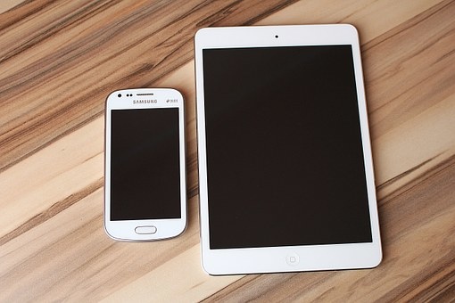 mobile-phone-572865__340.jpg