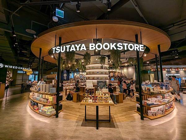 TSUTAYA BOOKSTORE蔦屋書店南港店-07.jpg