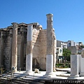 Hadrian's Library 哈德良大帝的圖書館，不知是否可逾期不還