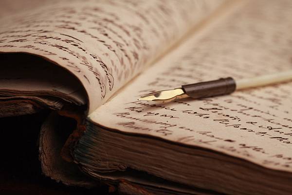 OldBookQuilPen-Medium OldBookQuilPen-Medium