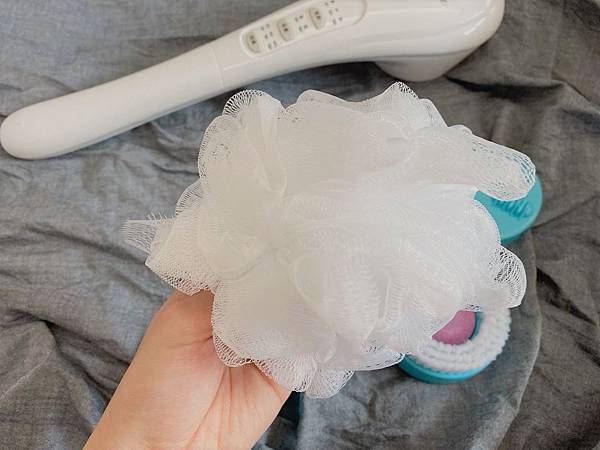 /tmp/phphFngrE /tmp/phphFngrE