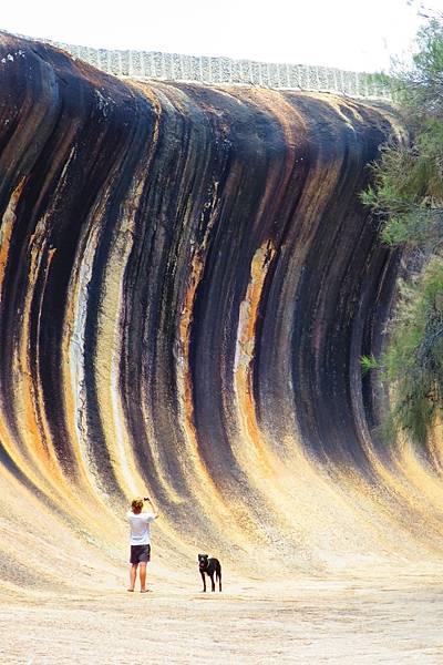 Australia - wave rock.jpg