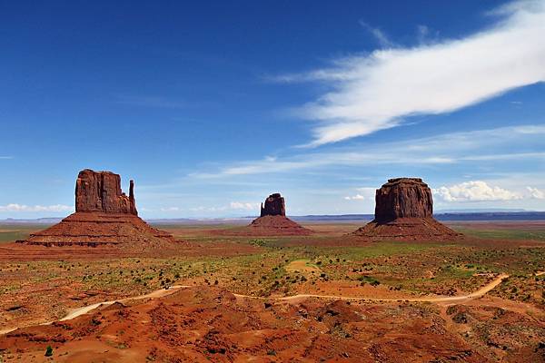 USA -monutum Valley.jpg