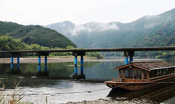 IMG_6879.JPG IMG_6879.JPG