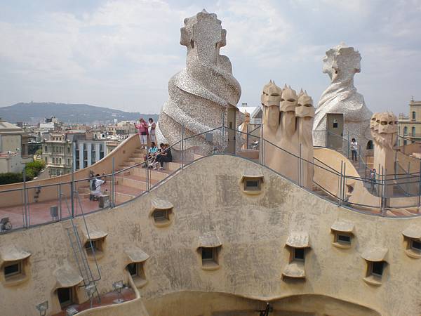 西班牙 巴塞羅那 米拉宮 Casa Mila