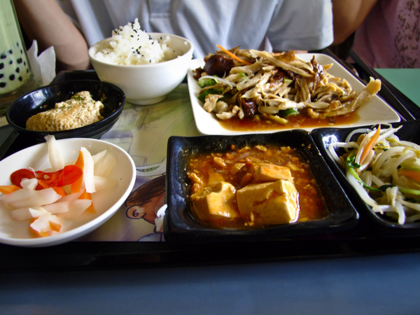 我學弟點的扒絲雞肉飯