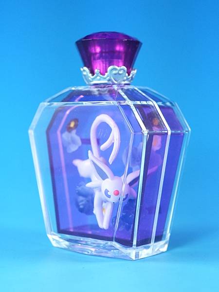 香水瓶3_08.jpg 香水瓶3_08.jpg