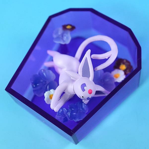 香水瓶3_12.jpg 香水瓶3_12.jpg