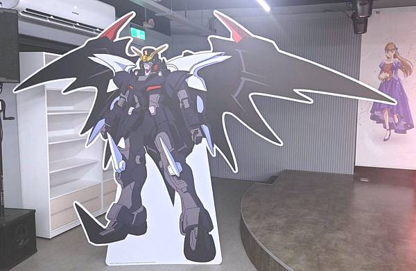 鋼彈W咖啡廳04.jpg 鋼彈W咖啡廳04.jpg