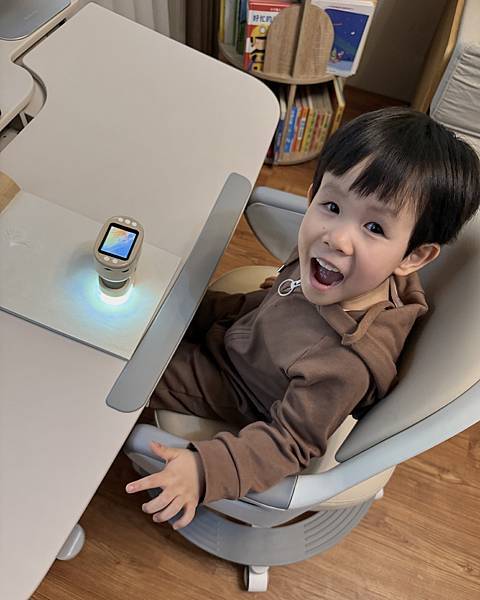 碩媽꙳好物分享𖧧《kokozi》智慧有聲故事屋，陪伴孩子遠離