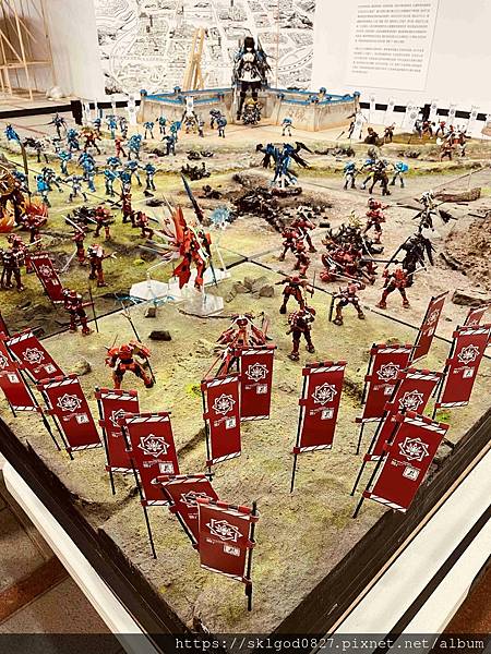 IMG_E4906_compressed.jpg IMG_E4906_compressed.jpg